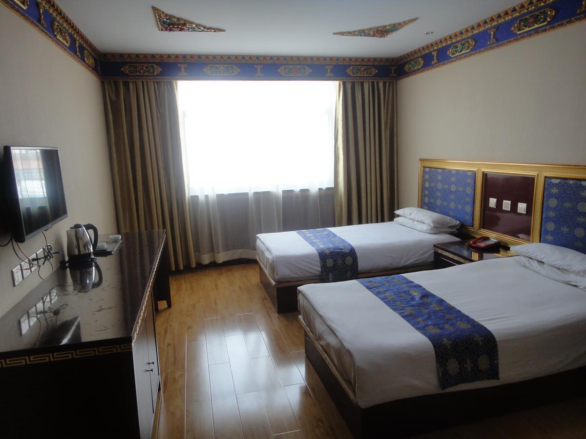 Overseas Tibetan Hotel Сяхе Екстериор снимка